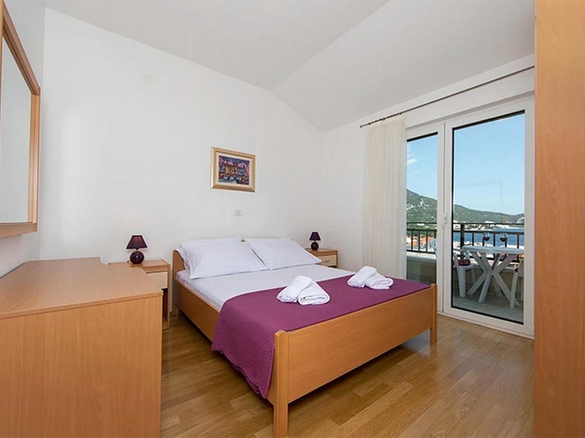 Apartments By The Sea Igrane, Makarska - 17292 Exterior photo
